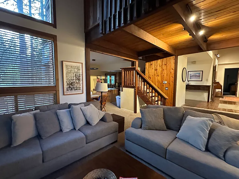111 Basque Dr — Photo 7