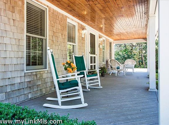 Comfortable Farmers Porch
