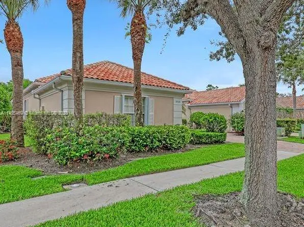 9556 SW Wedgewood Ln, Stuart, FL 34997