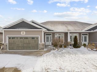 208 Summerset Pl, Chatham Kent, ON N7L 0G4