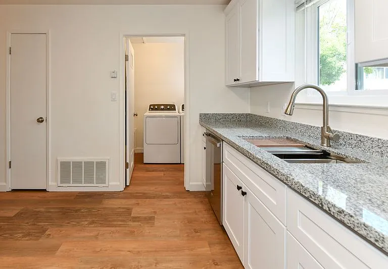 166 Almond Ave #168 — Photo 8