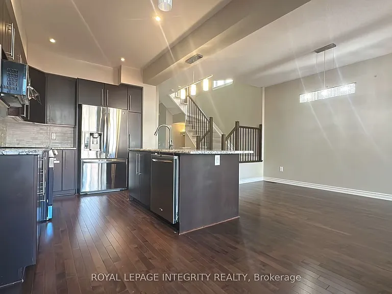 6067 N Bluff Dr — Photo 7