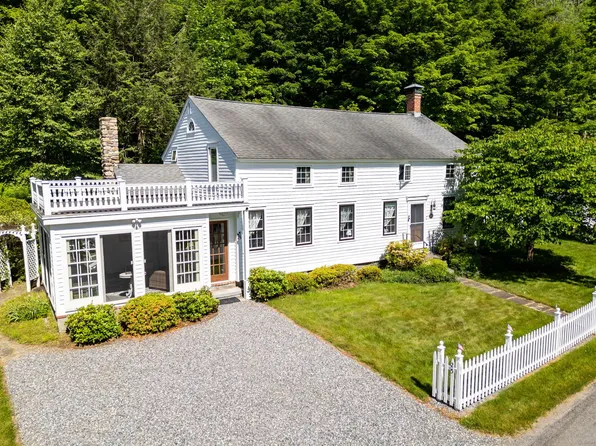 25 School Street, Barkhamsted, CT 06065