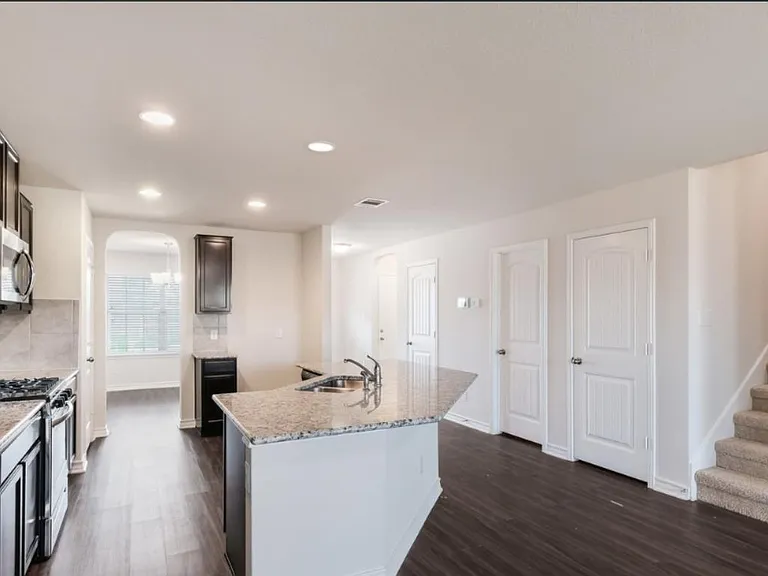 8103 Horizon Dale — Photo 6