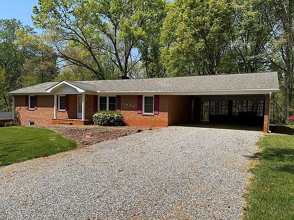 2nd image of 5855 Woodsway Dr
