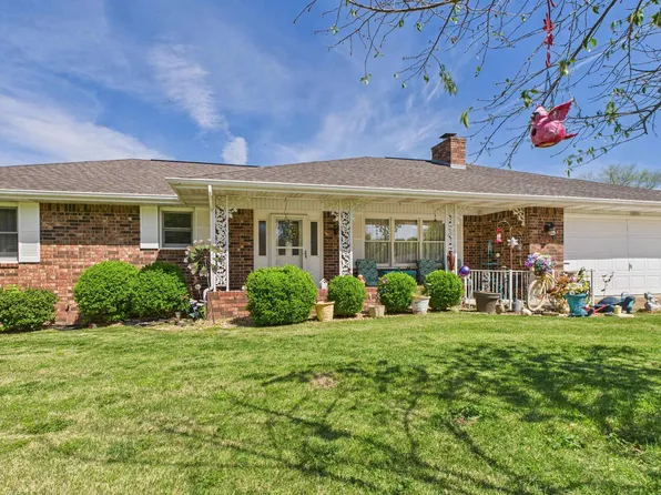 1705 Honeysuckle St, Mountain Home, AR 72653