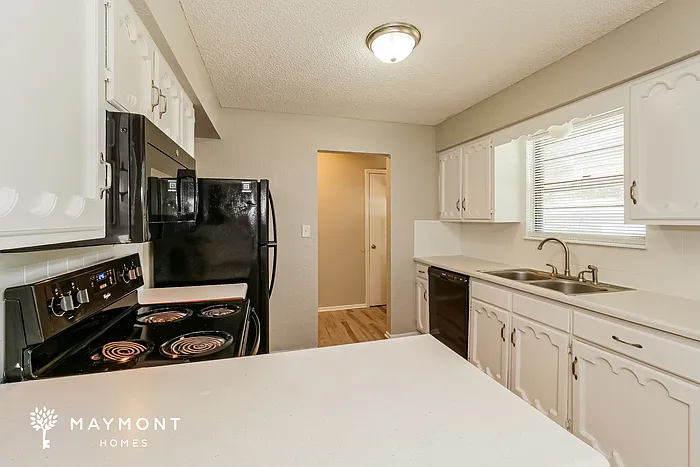 1612 N Belvidere Ave — Photo 7