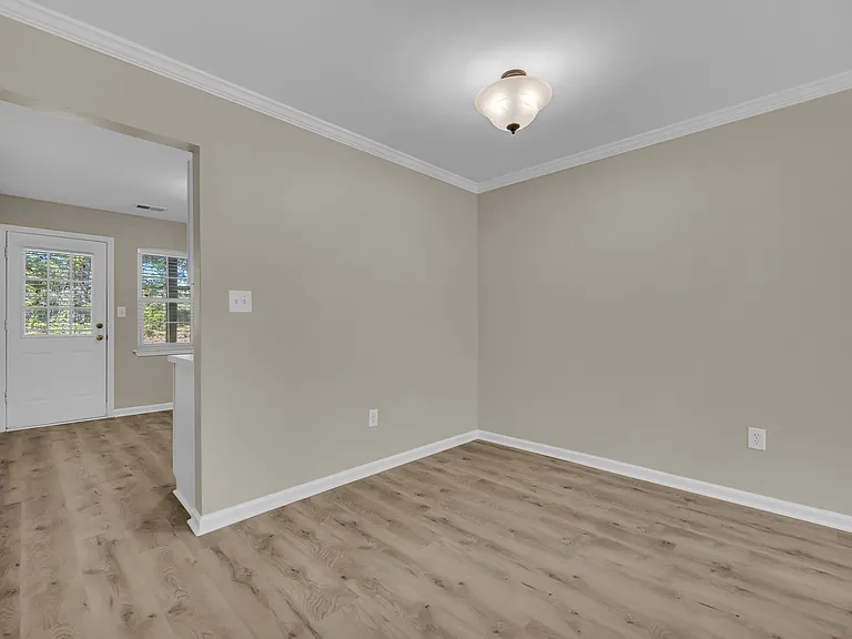 100 Woodstone Dr #7 — Photo 18
