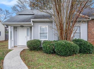 2161 Wellington Cir, Lithonia, GA 30058