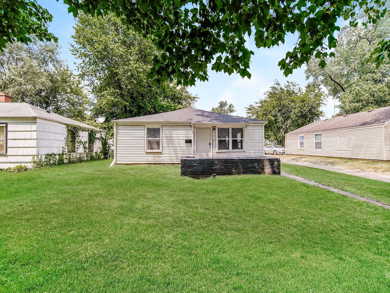 925 Roosevelt St, South Bend, IN 46616 Zillow