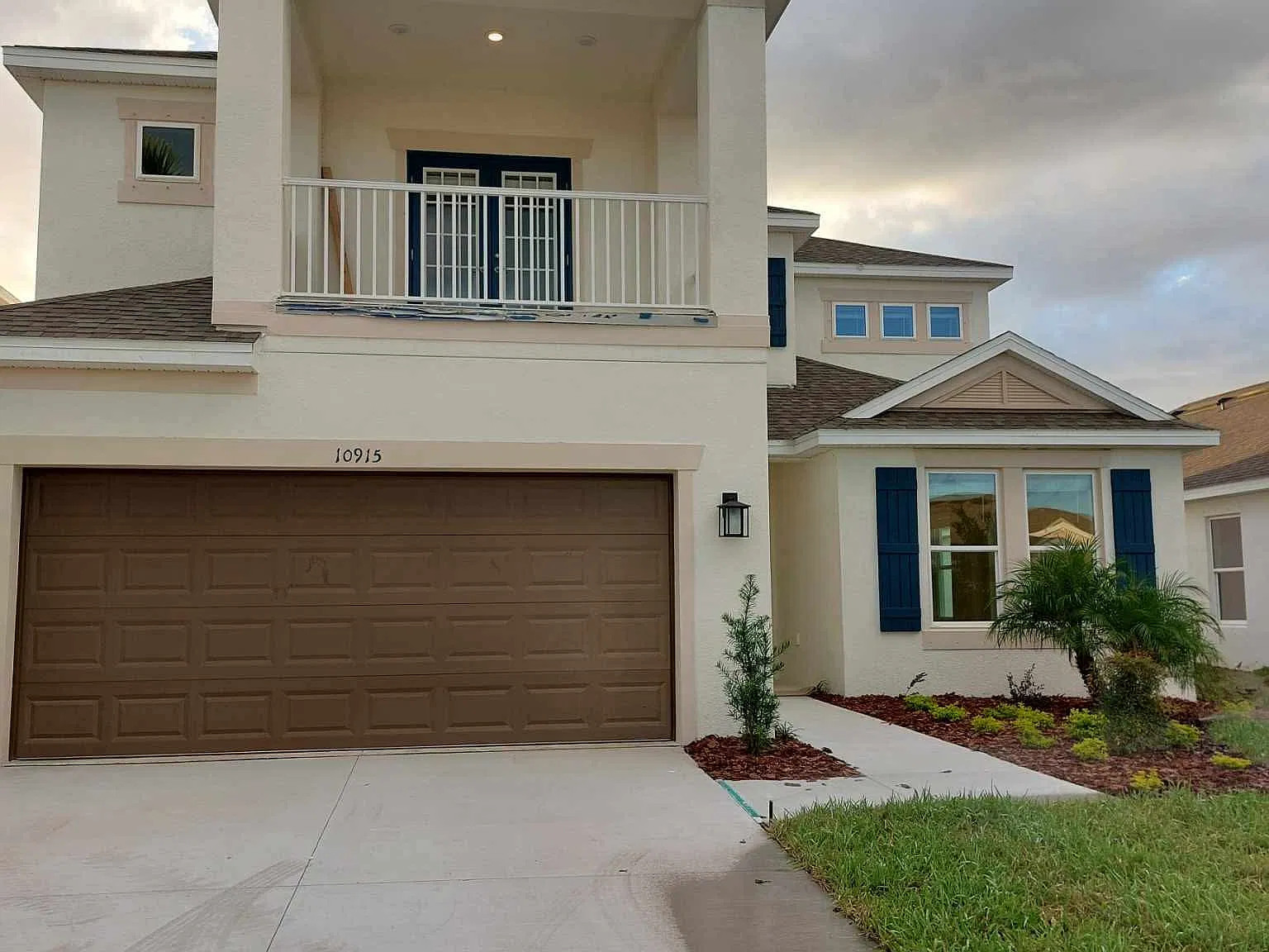 5 bed, 4.5 bath, 3422 sqft, $3,500 — Photo 1