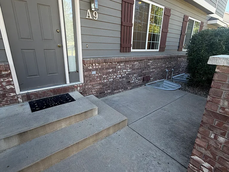 320 Strasburg Dr #A9 — Photo 2