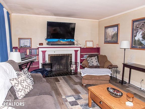 5th image of 169 W Alta Vista Ave