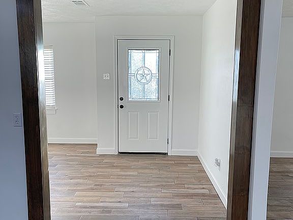 2nd image of 5510 Grant Ave