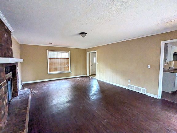 4th image of 6714 Amersham Dr