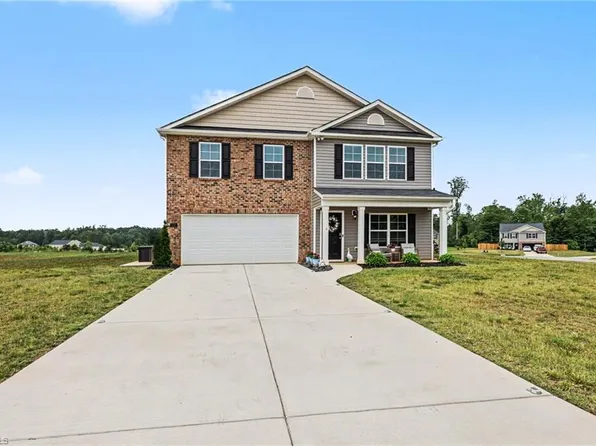 233 Culloden Dr, Mocksville, NC 27028