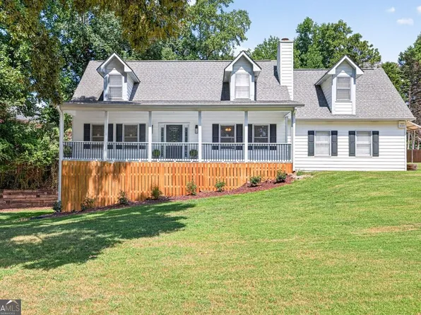 5229 Lanton Cir, Gainesville, GA 30504
