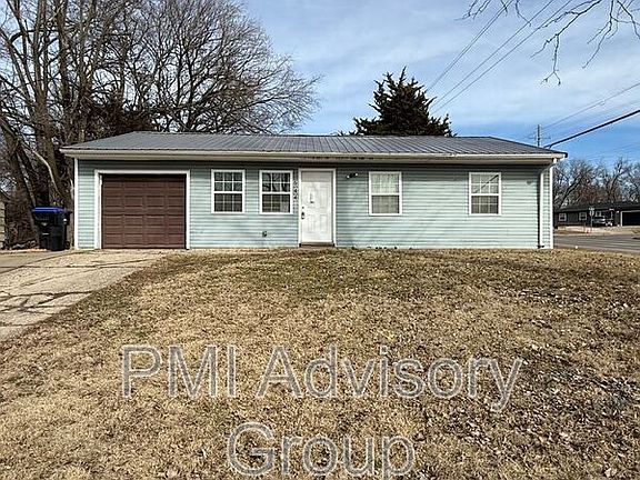 2nd image of 544 SE Colfax Pl