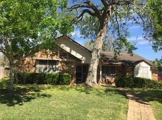 103 Rose Trl, Lake Jackson, TX 77566