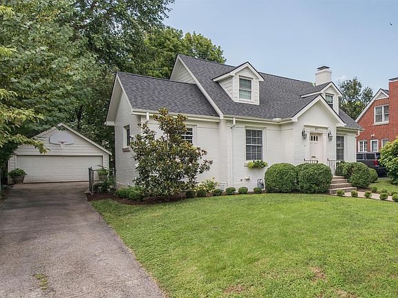 2nd image of 417 Kingswood