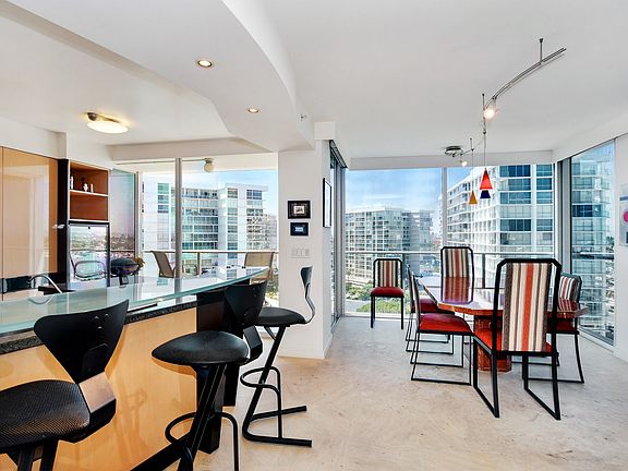 4th image of 1810 Avenida Del Mundo Unit 1006