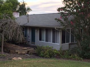 1914 Range Rd, Dandridge, TN 37725