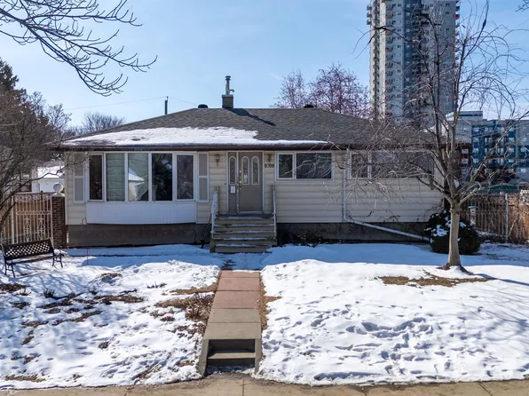 8309 93rd Ave NW, Edmonton, AB T6C 1T5