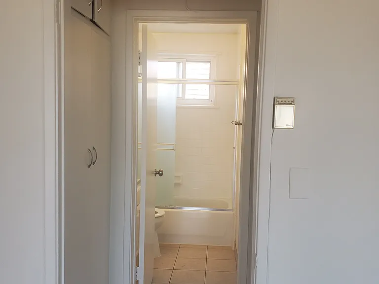 1128 Raymond Ave #6 — Photo 7