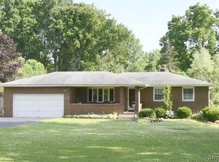 1328 Swann Rd, Youngstown, NY 14174