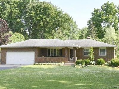 1328 Swann Rd, Youngstown, NY, 14174