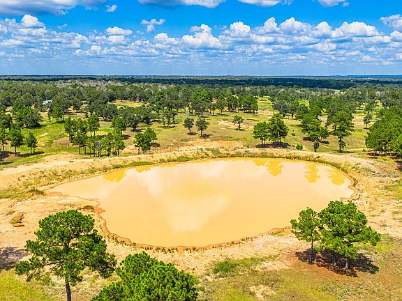 3rd image of 212 Meuth Cemetery Rd