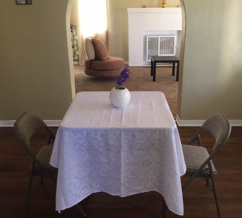 2nd image of 8019 Alameda St
