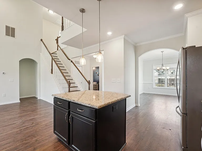 2312 Longmont Dr — Photo 10