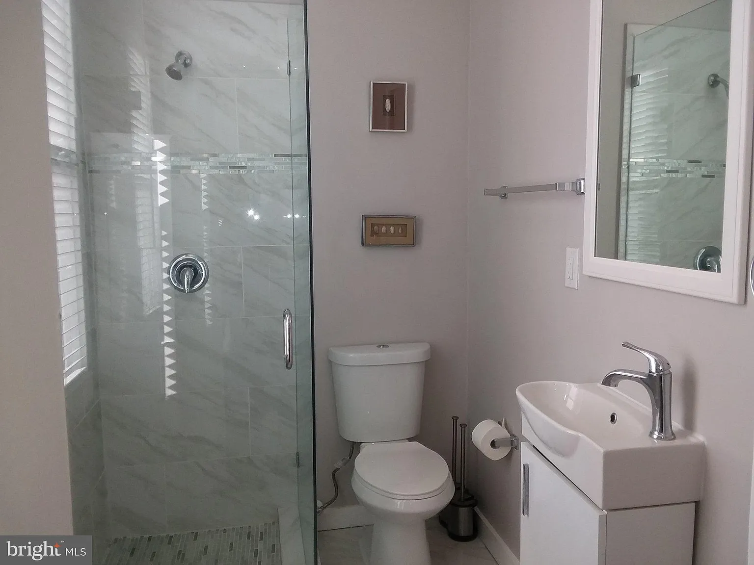1 bed, 1.0 bath, 850 sqft, $2,000 — Photo 2