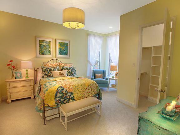The Corona Bedroom 3