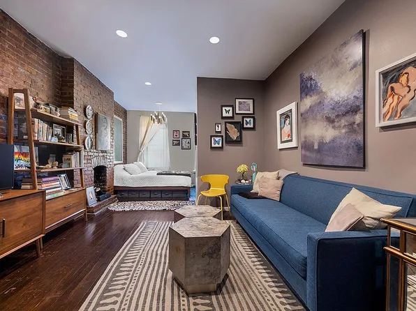 424 W 46th St APT 4D, Manhattan, NY 10036