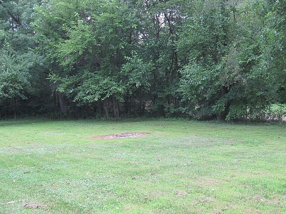 2nd image of 7960 Greenwood Dr
