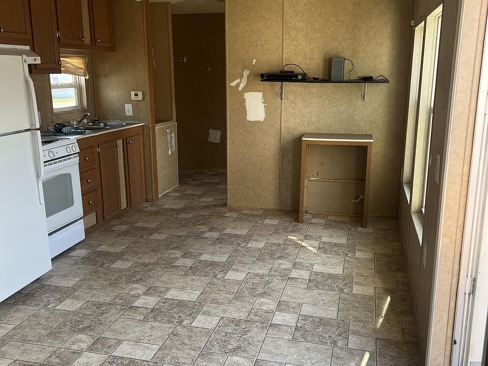 1st image of 514A 33rd Ave NW