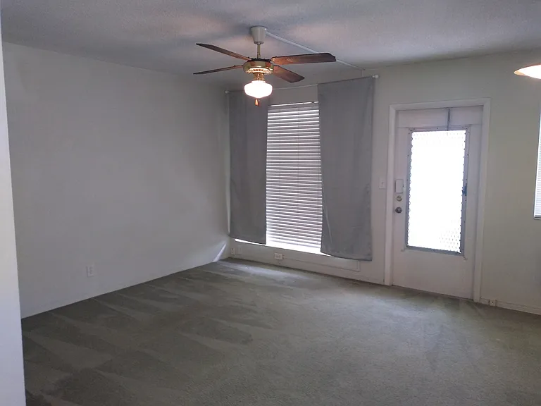 1524 SE 2nd St — Photo 7