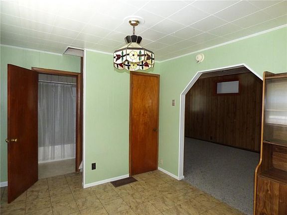 4th image of 8020 N Lee St