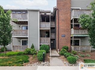 2114 Ravens Crest Dr, Plainsboro, NJ 08536