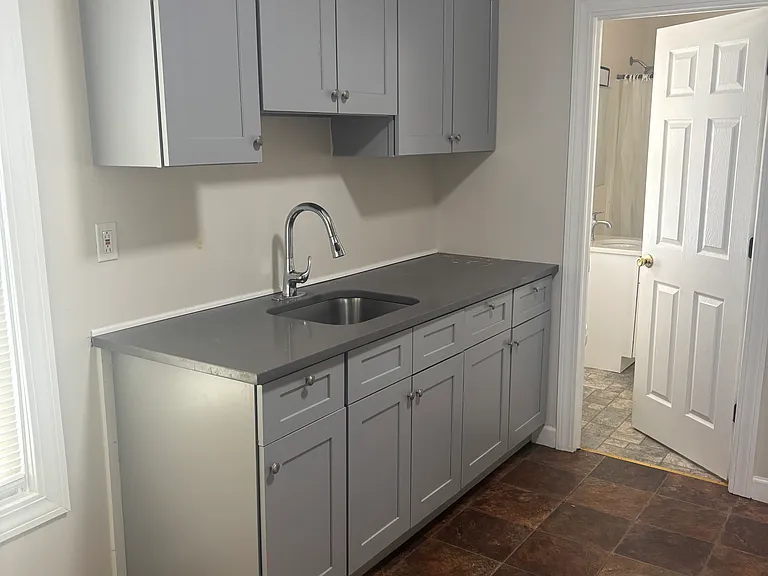 31 Freeman St #1 — Photo 6