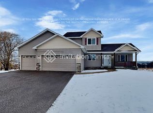 21346 Queen Ct NW, Elk River, MN 55330