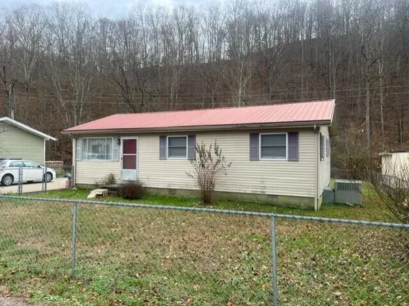 4928 State Route 114, Prestonsburg, KY 41653