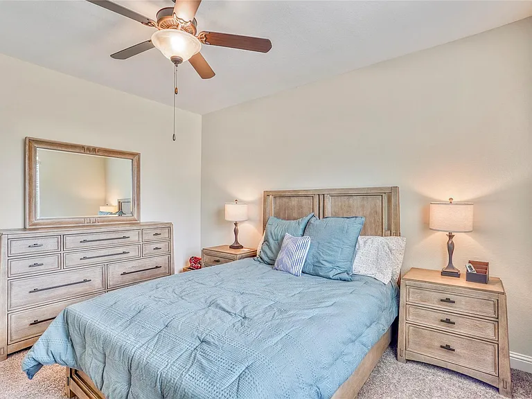 6318 Sunstone Fls — Photo 17