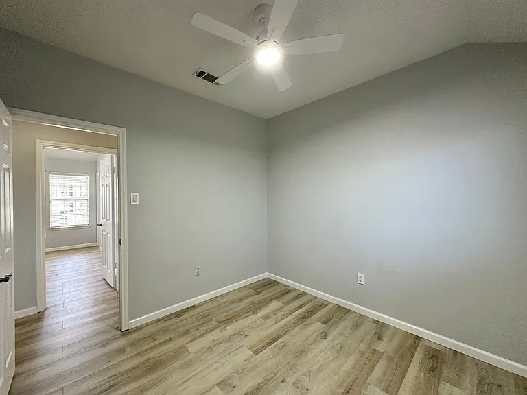 312 Bronc Dr — Photo 18