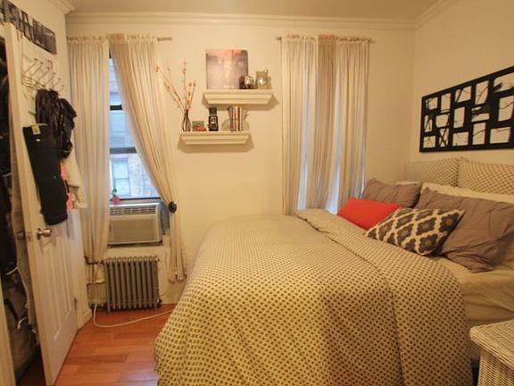 3rd image of 223 E 28th St APT 4RW