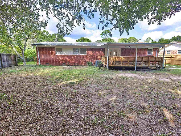 3795 Summer Dr — Photo 45