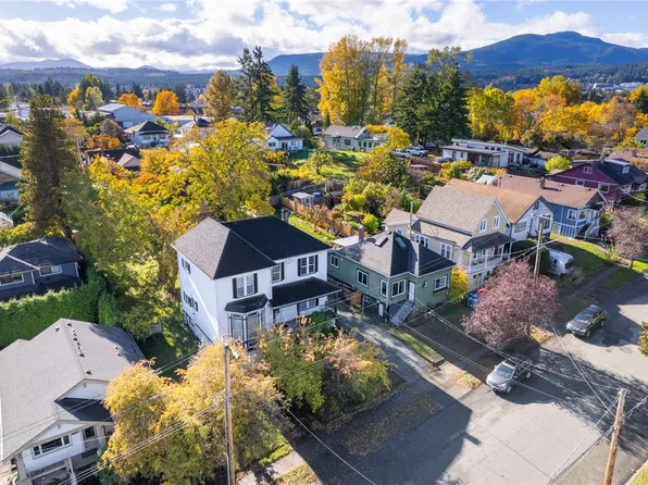 639 Kennedy St, Nanaimo, BC V9R 2J9