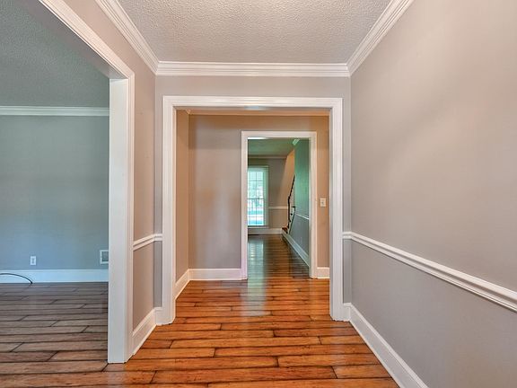 2nd image of 203 Bruton Pl
